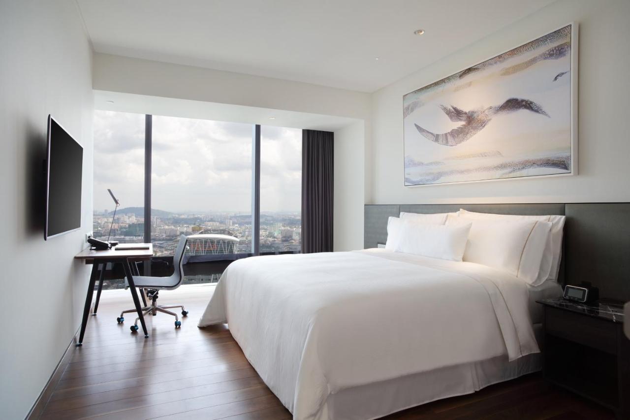 Element Hotel